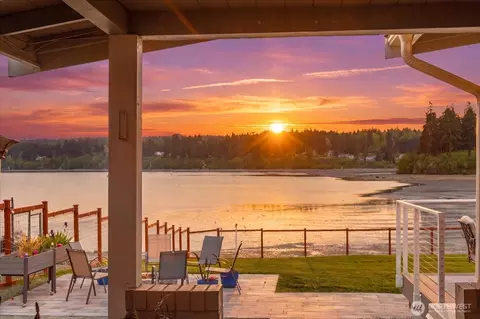 5333 Bercot Rd, Freeland, WA 98249