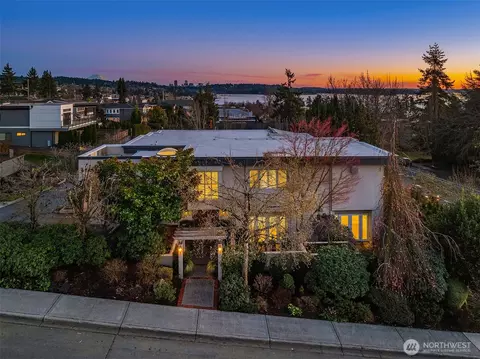7 10th Ave, Kirkland, WA 98033