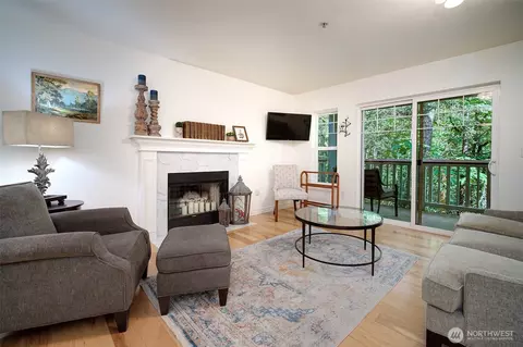 18501 SE Newport Way #J238, Issaquah, WA 98027