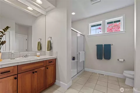 Bath - 9306 Milburn Loop SE, Olympia, WA 98513 photo 3 of 4