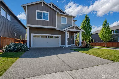 8905 Corona St NE, Lacey, WA 98516