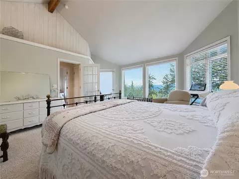 Bedroom - 38 M Cascade Dr, Everett, WA 98206 photo 2 of 9