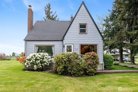 14745 Dunbar Ln, Mount Vernon, WA 98273