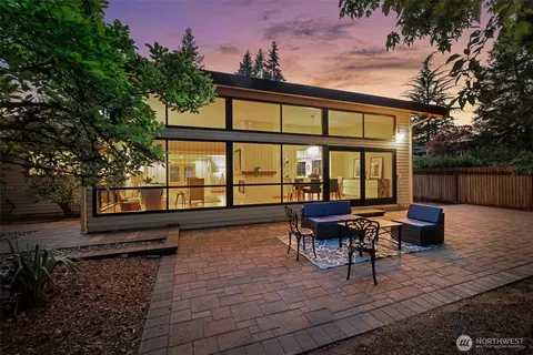 6036 129th Ave SE, Bellevue, WA 98006