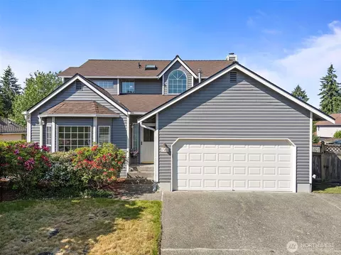 1381 NW Derryfield Dr, Silverdale, WA 98383