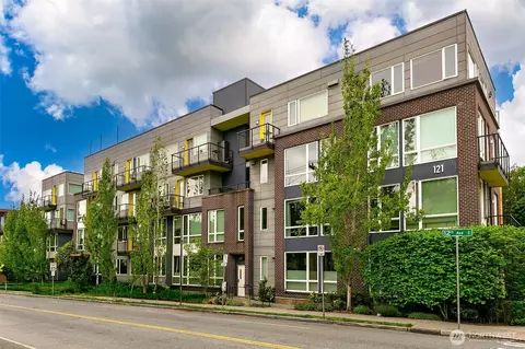 121 12th Ave E #409, Seattle, WA 98102
