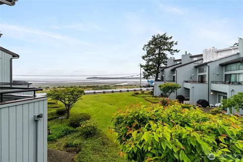 7806 Birch Bay Dr #910, Blaine, WA 98230