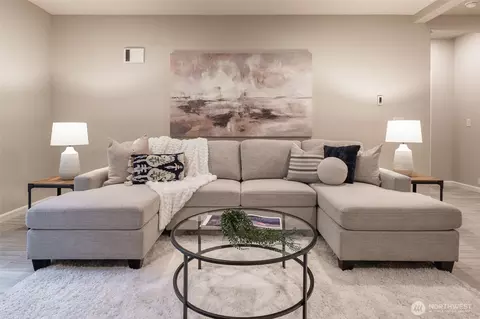 Living - 4422 237 Pl SE, Bothell, WA 98021 photo 2 of 2
