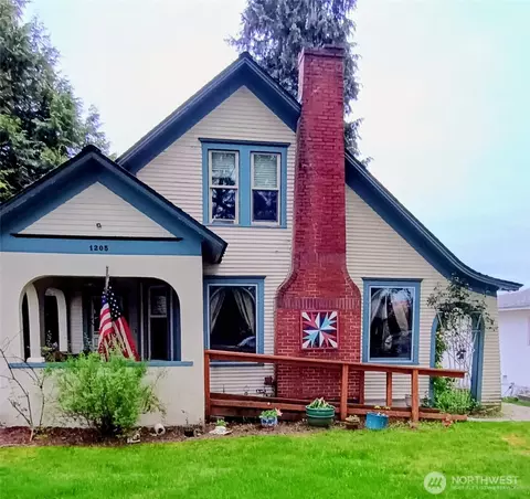 1205 Front St, Lynden, WA 98264