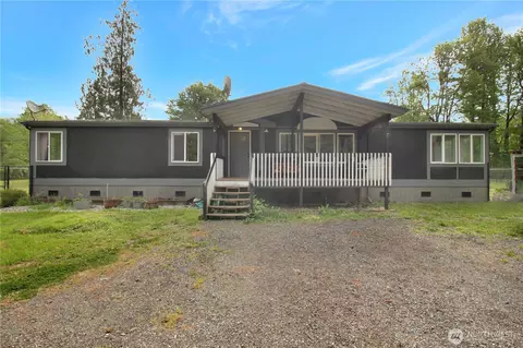 31113 W Whitehorse Dr, Arlington, WA 98223