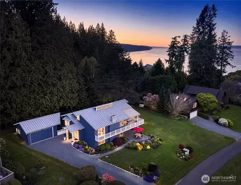 4654 Strawbridge Ln, Langley, WA 98260