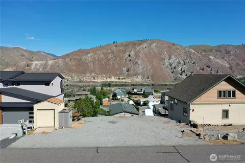 565 Entiat Pl, Orondo, WA 98843