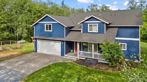 434 Islandcrest Dr, Camano Island, WA 98282