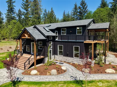 23420 253rd Ave SE, Maple Valley, WA 98038