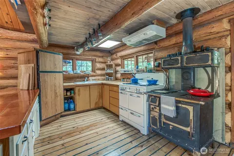 138 Milky Way, Eastsound, WA 98245 photo 7