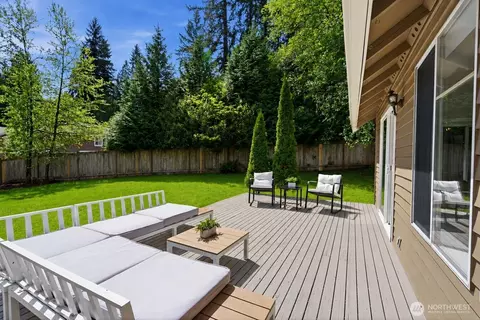 Exterior - 1016 215th St SE, Bothell, WA 98021 photo 4 of 6