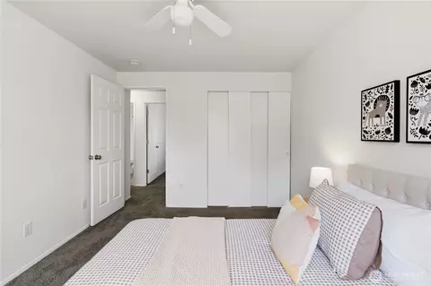 Bedroom - 1016 215th St SE, Bothell, WA 98021 photo 4 of 4