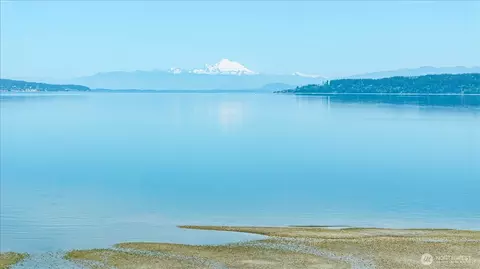 281 Harrington Rd, Coupeville, WA 98239