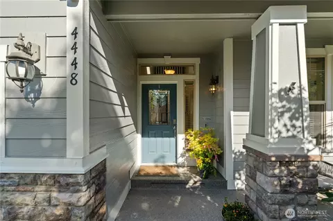 4448 Mckinley St NE, Lacey, WA 98516