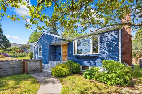 4019 50th Ave SW, Seattle, WA 98116