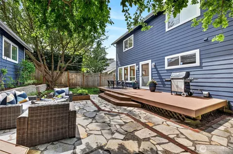 6530 44th Ave SW, Seattle, WA 98136