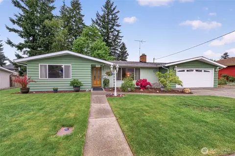 807 Jefferson Ave NE, Renton, WA 98056