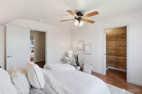 Bedroom - 2224 Chestnut St, Everett, WA 98201 photo 3 of 4