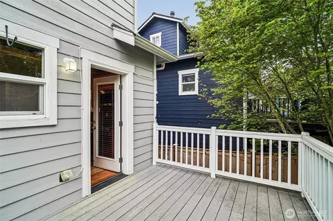 Exterior - 4530 5th Dr SE, Everett, WA 98203 photo 3 of 6
