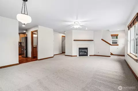 Living - 4530 5th Dr SE, Everett, WA 98203 photo 1 of 1