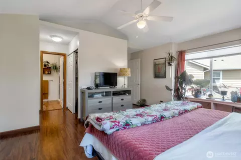 Bedroom - 5802 14th Dr W #B, Everett, WA 98203 photo 3 of 3