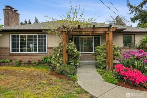 1529 22nd Ave SE, Olympia, WA 98501