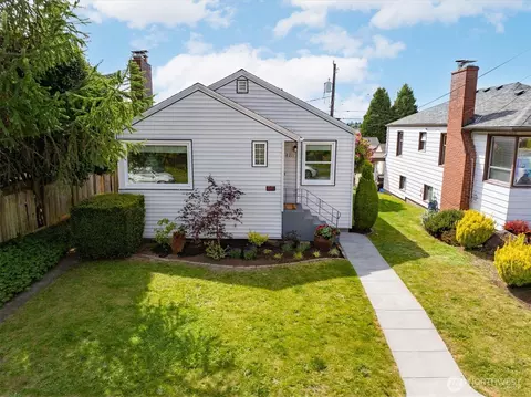 8311 19th Ave NW, Seattle, WA 98117