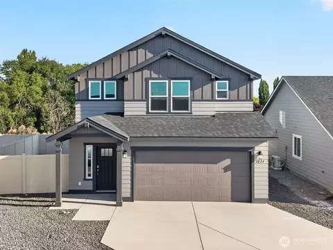2024 N Oak Rd, Moses Lake, WA 98837