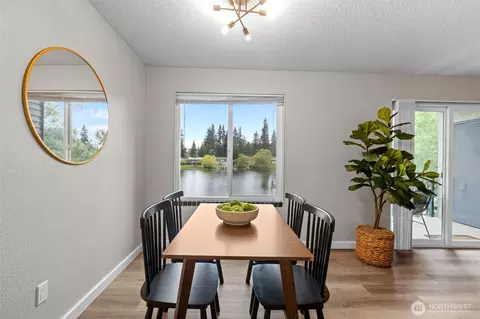 Dining - 423 75th St SE #B26, Everett, WA 98203 photo 4 of 4