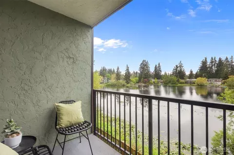 View/Area - 423 75th St SE #B26, Everett, WA 98203 photo 1 of 5