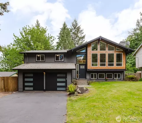3827 Roosevelt St NE, Bremerton, WA 98311