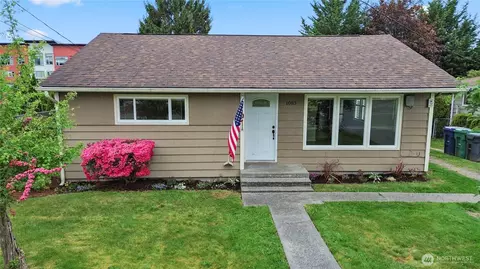 1083 Alder St, Marysville, WA 98270