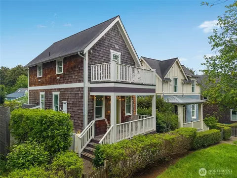 61 Lily Ln, Pacific Beach, WA 98571