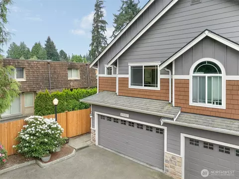 2502 204th Pl SW #B1, Lynnwood, WA 98036
