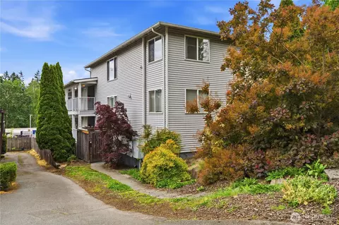 13227 35th Ave NE #1, Seattle, WA 98125