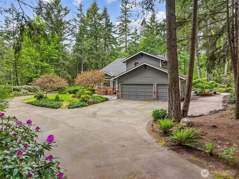 16926 SE 327th Pl, Auburn, WA 98092
