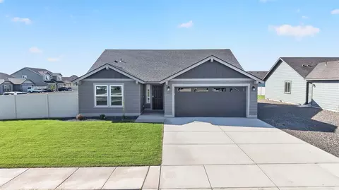 1307 W Montclair St, Moses Lake, WA 98837