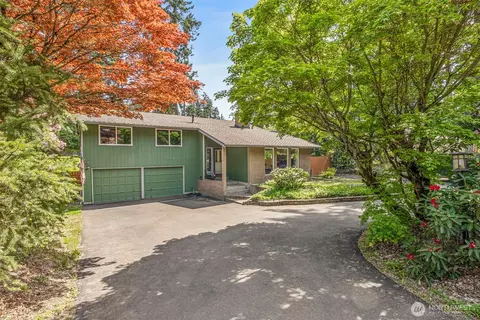 12813 Military Rd E, Puyallup, WA 98374