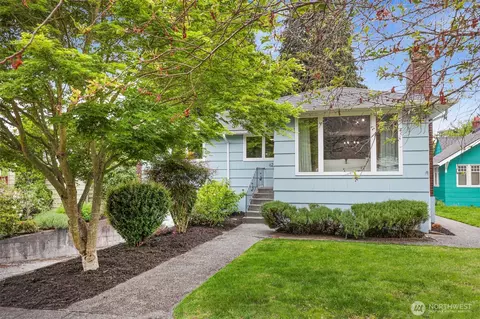 6225 29th Ave NE, Seattle, WA 98115