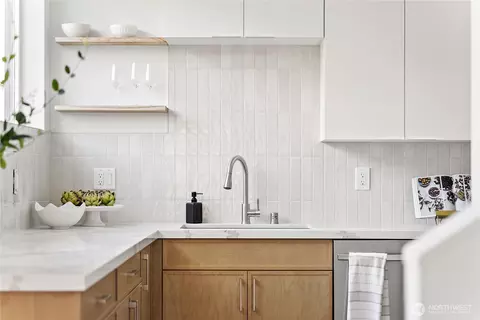 Kitchen - 8863 Midvale Ave N #E, Seattle, WA 98103 photo 2 of 5