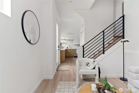 Entry Way - 8863 Midvale Ave N #E, Seattle, WA 98103 photo 1 of 5