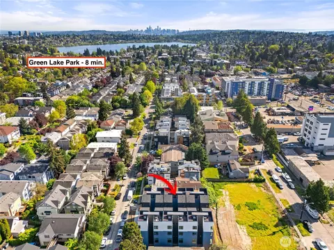 View/Area - 8863 Midvale Ave N #E, Seattle, WA 98103 photo 7 of 7
