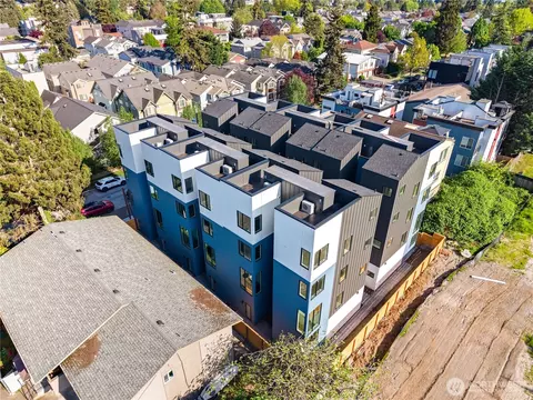 View/Area - 8863 Midvale Ave N #E, Seattle, WA 98103 photo 2 of 7
