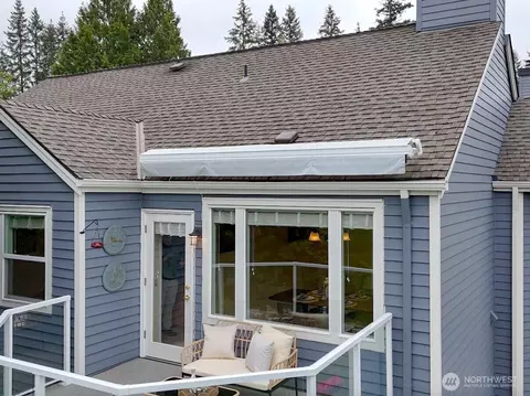 22471 SE 42nd Ter #2204, Issaquah, WA 98029
