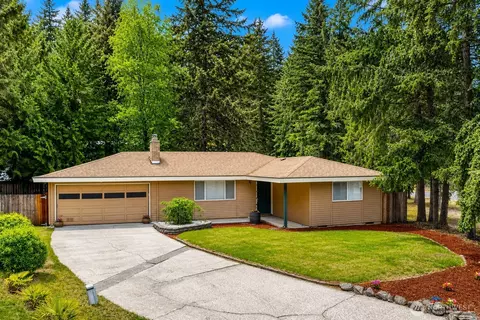 9401 Columbine Cir W, University Place, WA 98467